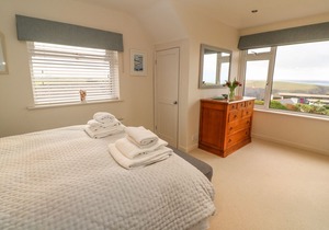 Coastman's Nest, MAWGAN PORTH