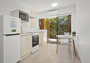 Coffs Mediterranean Villa 2 is a one bedroom apartment in a gated complex of only 5 apartments.