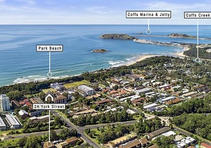 Coffs Mediterranean Villa 2 is a one bedroom apartment in a gated complex of only 5 apartments.