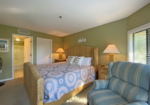 *Come Relax in This Private Bungalow by the Beach at Kingston Plantation!!*