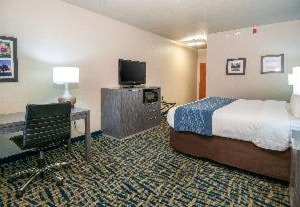 Comfort Inn & Suites Pauls Valley - City Lake