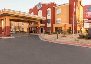 Comfort Suites Central / I-44
