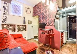 COMFORTABLE APARTMENT LAVAPIES