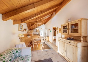 Comfortable Apartment “Eurochalet- S2” close to the Ski Lifts with Mountain View, Wi-Fi & Balcony; Parking Available