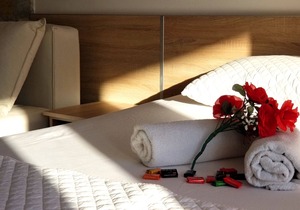 Comfortable room by the swimming pool