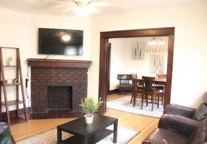 Comfy and Spacious 3 BR - Easy City Access
