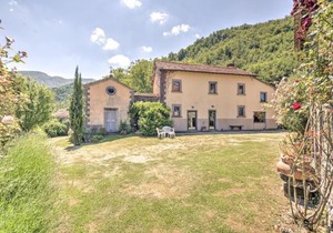 Comfy home in San Godenzo with Lake nearby