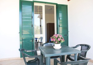Complete relax away from the chaos immersed in the Salento countryside
