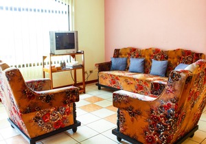 CONDO CASA INN # 5 EXCELLENT LOCATION, WIDE APARTMENT, FAMILIES, EXTENDED STAY