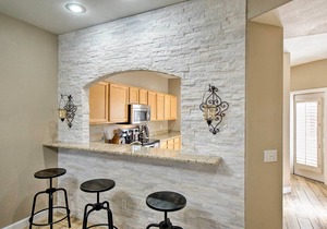 Condo w/Pool Access ~ 1 Mi to Old Town Scottsdale