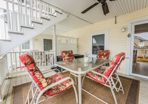 Condo with a VIEW of Winnisquam from your bed~ bring your boat/jet ski
