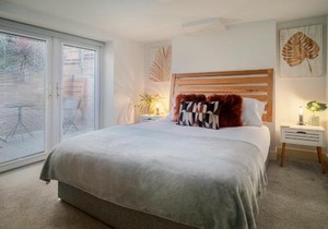 Coppergate Mews Doncaster 2-bed with private patio