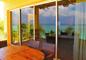 Coral Sands #3 Beach Front luxury condo on West Bay Beach. 3 bed 3 bath