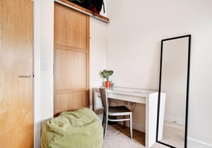 Cosy 1-Bed apt, one stop to London Bridge