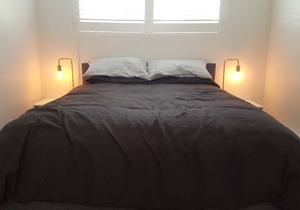 Cosy and Sunny Unit between Cooks Hill and Bar Beach