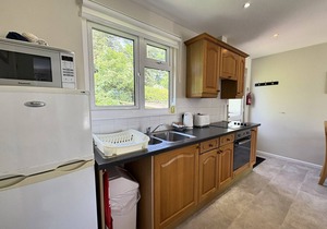 Cosy Apartment with Private Balcony & Fantastic Sea Views