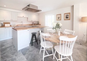 Cottage ∙ 2 bedrooms ∙ 4 guests
