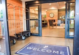 Country Inn & Suites by Radisson, Chester, VA