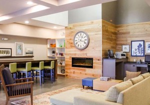 Country Inn & Suites by Radisson, Chester, VA