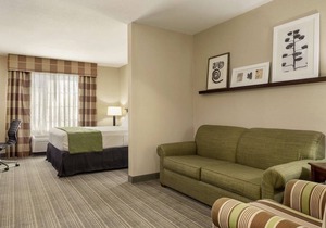 Country Inn & Suites by Radisson, Lima, OH