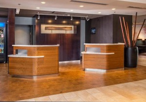 Courtyard By Marriott Baltimore BWI Airport