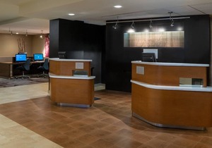 Courtyard by Marriott Memphis East/Park Avenue
