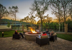 Courtyard by Marriott Charleston Downtown/Civic Center