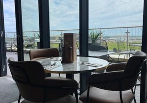Courtyard by Marriott London Heathrow Airport