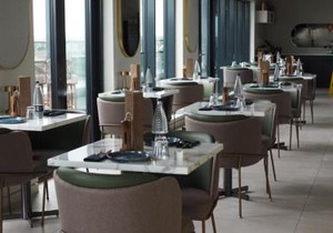Courtyard by Marriott London Heathrow Airport
