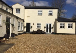 Courtyard Cottage - Great Paxton