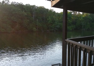 COZY #1 WATERFRONT LOG CABIN --- COZY ACRES LODGE