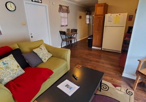 Cozy and In the Middle of it all 2br/1ba - Extended Stay!