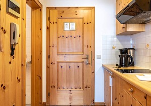 Cozy Apartment "Dolomieu 23" with Mountain View & Wi-Fi