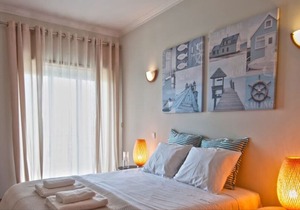 Cozy Beach Front with Rooftop