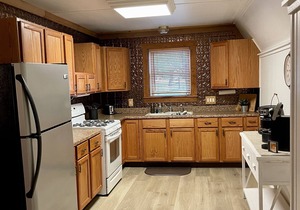 Cozy, Comfy Cabin minutes from Cave Run Lake, I-64, App Harvest, and Morehead.