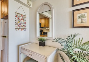 Cozy condo with pool, hot tub, & sauna - private lanai, ocean views