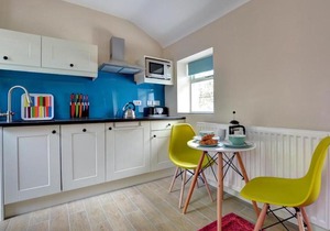 Cozy holiday home in The Bothy with Garden
