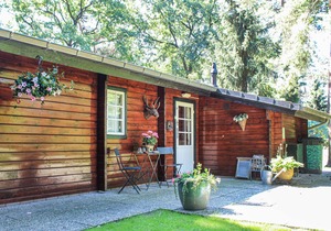 Cozy home in Meijel with WiFi