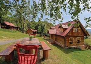 Cozy home in Novi Marof with WiFi