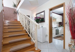 Cozy home in Pula with kitchen