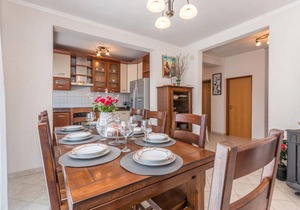 Cozy home in Tinj with kitchen