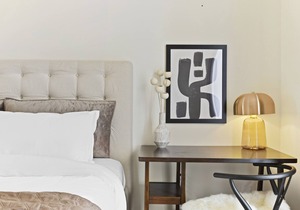 Cozy & Modern King Studio in Historic Mt. Vernon