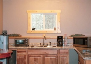 “Cozy Mountain Suites - #3 just 5 minutes from Glacier Park”