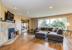 Cozy Oceanview Cottage in Great Location - Close to Beach