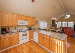 Cozy Retreat by Deep Creek & Wisp Resort