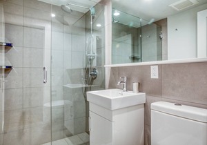 Cozy South End Studio near T, Shops + Dining, by Blueground