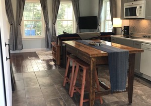 Cozy Studio Apartment within walking distance to Willard Beach