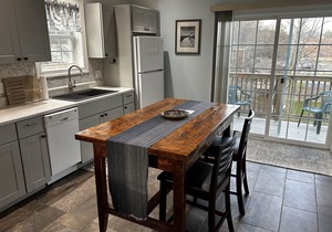 Cozy Studio Apartment within walking distance to Willard Beach