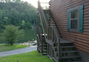 COZY UNIT #1 WATERFRONT LOG CABIN