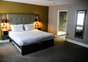 Crabwall Manor Hotel & Spa